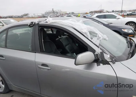 2006 BMW 530Xi z USA, uszkodzony, nr VIN WBANF73576CC34325